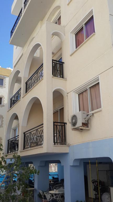 Pasianna Hotel Apartments Larnaca Exterior photo